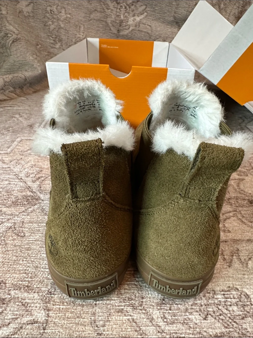 Timberland Skyla Bay 2.0 Mid Warm Lined Sneaker in Olive Suede